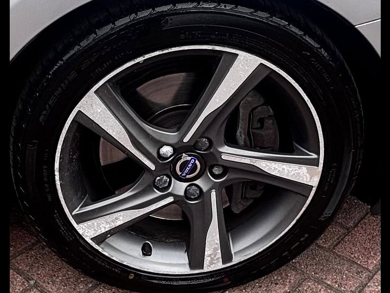 Volvo V40 2.0 D2 R-Design Hatchback 5dr Diesel Auto Euro 6 (s/s) (120 ps) 5dr Automatic 2026