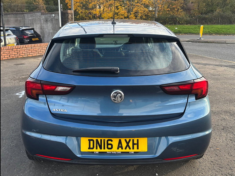 Vauxhall Astra 1.4i Design Hatchback 5dr Petrol Manual Euro 6 (100 ps) 5dr Manual 2026