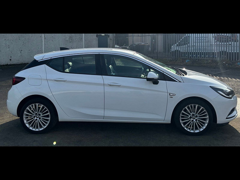 Vauxhall Astra 1.6L ELITE NAV CDTI Hatchback 5dr Diesel Manual Euro 6 (108 bhp) 5dr Manual 2026