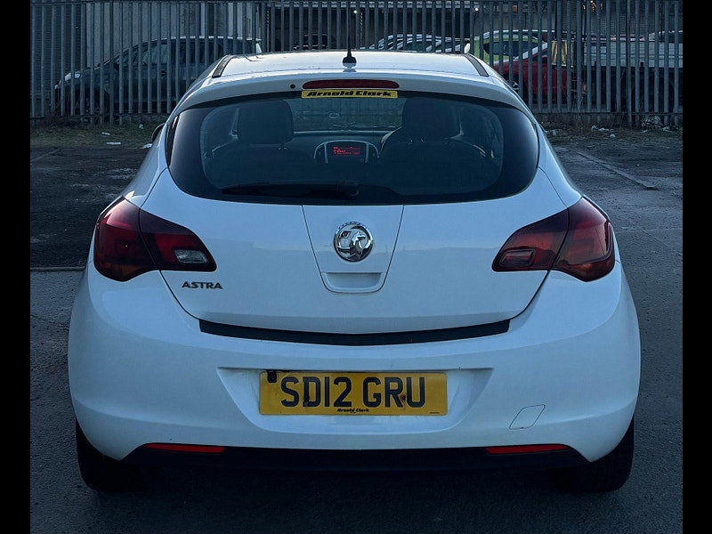 Vauxhall Astra 1.6L SRI Hatchback 5dr Petrol Manual Euro 5 (113 bhp) 5dr Manual 2026