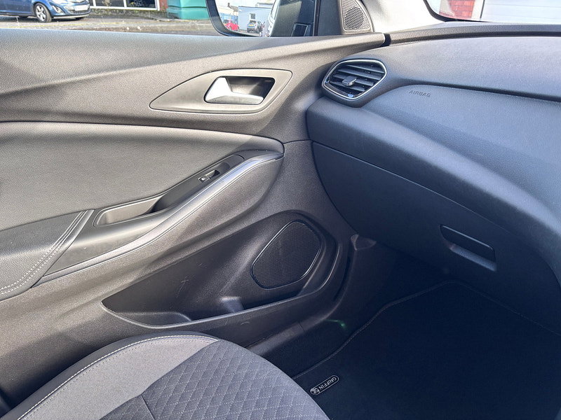 Vauxhall Grandland X 1.2 Turbo Griffin Edition SUV 5dr Petrol Manual Euro 6 (s/s) (130 ps) 5dr Manual 2026
