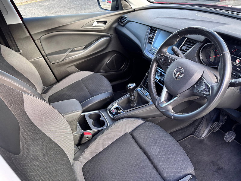 Vauxhall Grandland X 1.2 Turbo Griffin Edition SUV 5dr Petrol Manual Euro 6 (s/s) (130 ps) 5dr Manual 2026