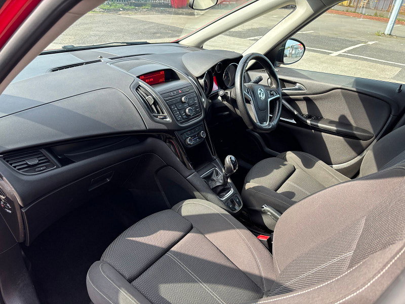 Vauxhall Zafira Tourer 2.0L SRI CDTI MPV 5dr Diesel Manual Euro 5 (162 bhp) 5dr Manual 2026