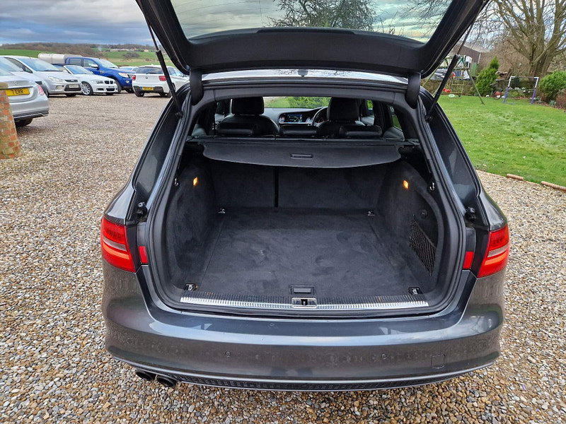 Audi A4 Avant 2.0 TDI Black Edition Euro 5 (s/s) 5dr 5dr Manual 2026