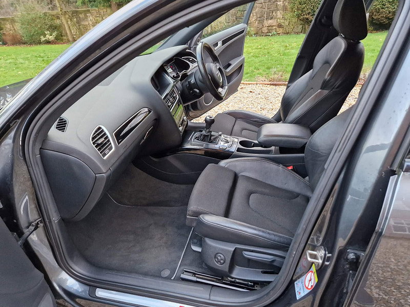 Audi A4 Avant 2.0 TDI Black Edition Euro 5 (s/s) 5dr 5dr Manual 2026