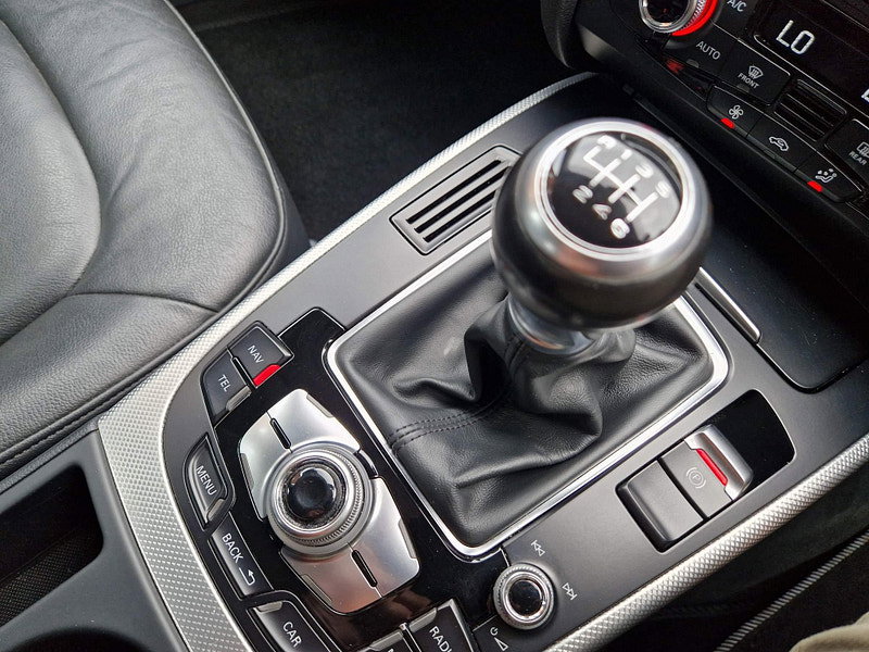 Audi A4 Avant 2.0 TDI SE Technik Euro 5 (s/s) 5dr 5dr Manual 2026