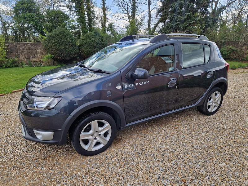 Dacia Sandero Stepway 0.9 TCe Laureate Euro 6 (s/s) 5dr 5dr Manual 2026