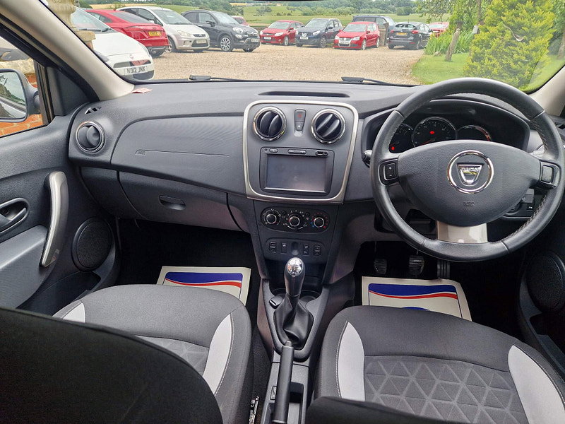 Dacia Sandero Stepway 0.9 TCe Laureate Euro 6 (s/s) 5dr 5dr Manual 2026