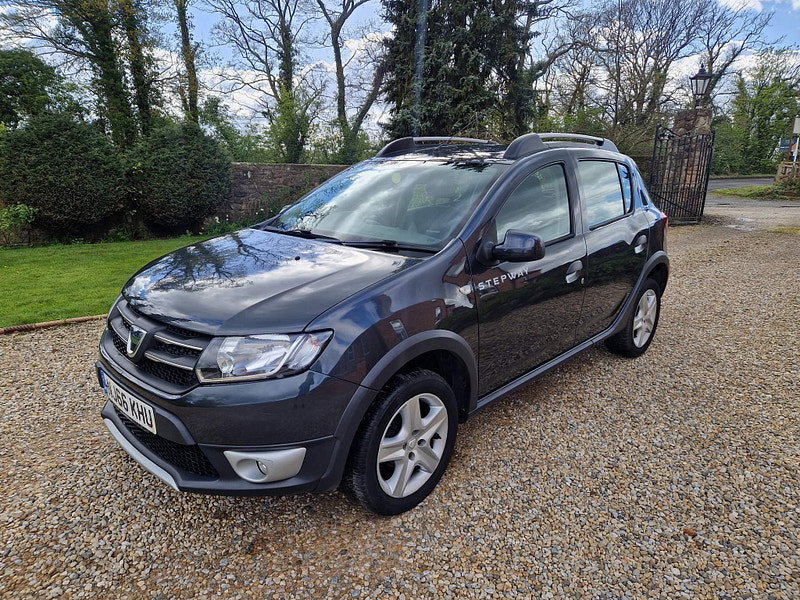 Dacia Sandero Stepway 0.9 TCe Laureate Euro 6 (s/s) 5dr 5dr Manual 2026