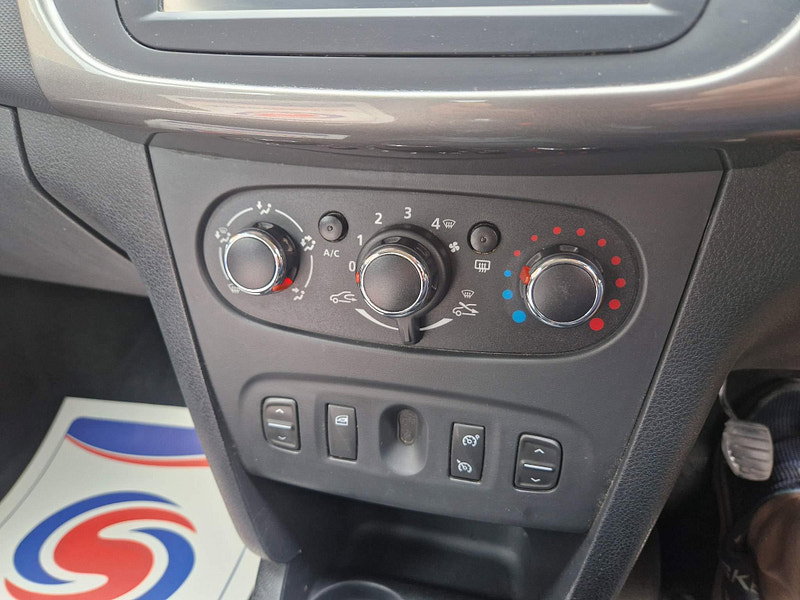 Dacia Sandero Stepway 0.9 TCe Laureate Euro 6 (s/s) 5dr 5dr Manual 2026
