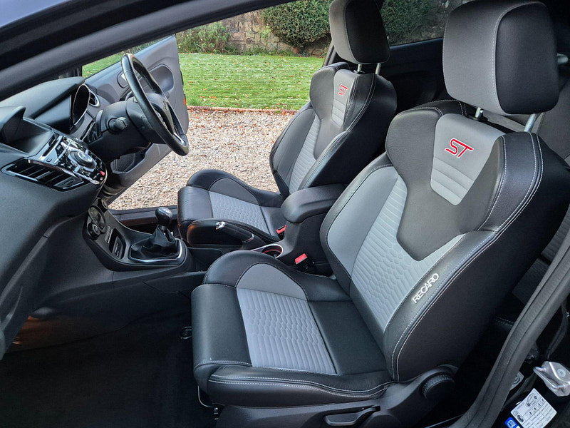 Ford Fiesta 1.6T EcoBoost ST-3 Euro 6 3dr 3dr Manual 2026