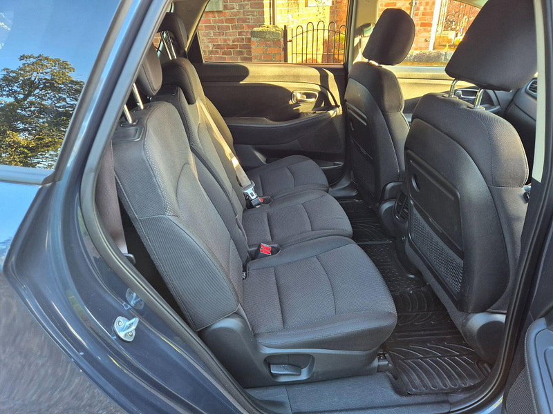 Kia Carens 1.6 GDi SR7 Euro 6 (s/s) 5dr 5dr Manual 2026