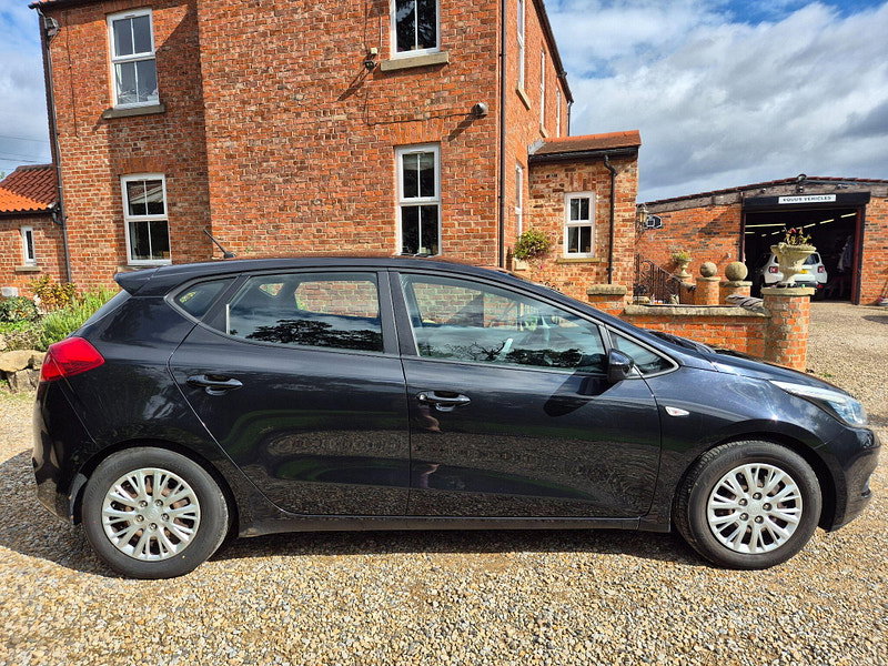 Kia Ceed 1.4 1 Euro 5 5dr 5dr Manual 2026