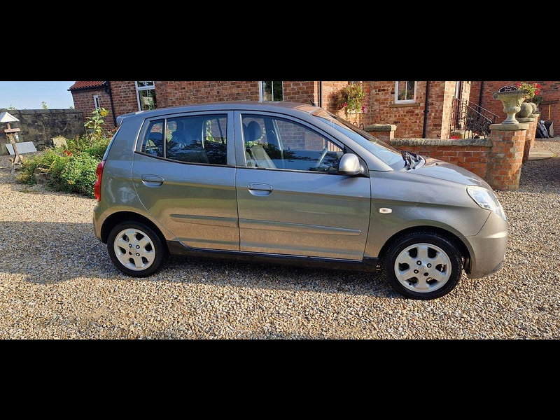 Kia Picanto 1.1 GRAPHITE 5d 64 BHP 5dr Manual 2026