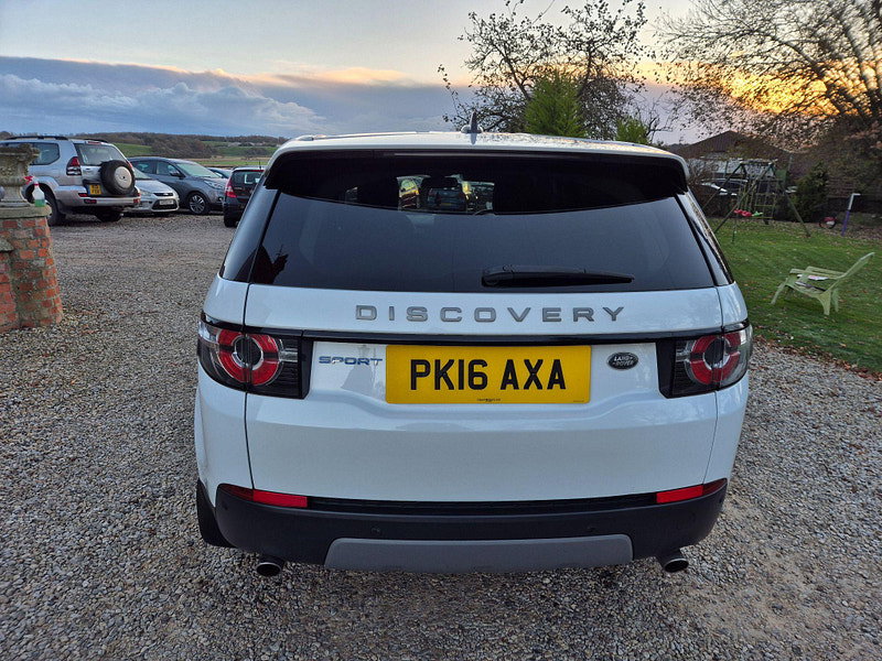Land Rover Discovery Sport 2.0 TD4 SE Tech 4WD Euro 6 (s/s) 5dr (5 Seat) 5dr Manual 2026
