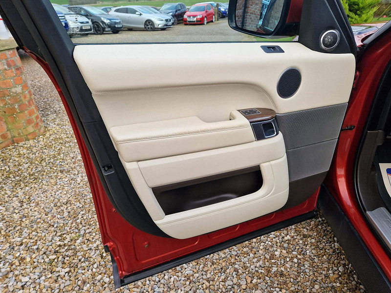 Land Rover Range Rover Sport 3.0 SDV6 HSE 5d 288 BHP 5dr Automatic 2026