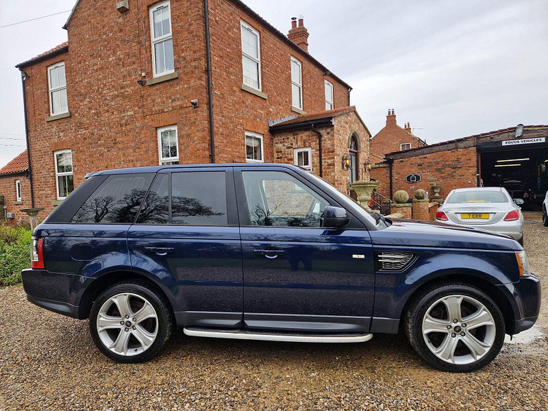 Land Rover Range Rover Sport 3.0 SDV6 HSE BLACK 5d 255 BHP 5dr Automatic 2026