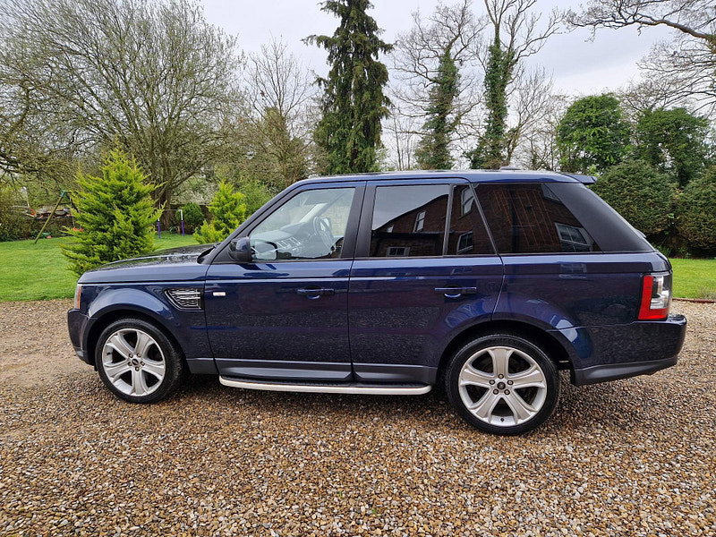 Land Rover Range Rover Sport 3.0 SDV6 HSE BLACK 5d 255 BHP 5dr Automatic 2026