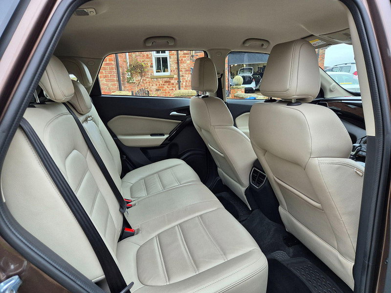 MG GS 1.5 TGI Exclusive DCT Euro 6 (s/s) 5dr 5dr Automatic 2026