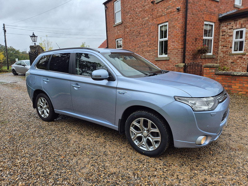 Mitsubishi Outlander 2.0h 12kWh GX4hs CVT 4WD Euro 5 (s/s) 5dr 5dr Automatic 2026