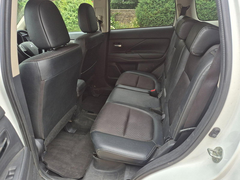 Mitsubishi Outlander 2.2 DI-D GX3 4WD Euro 5 (s/s) 5dr 5dr Manual 2026