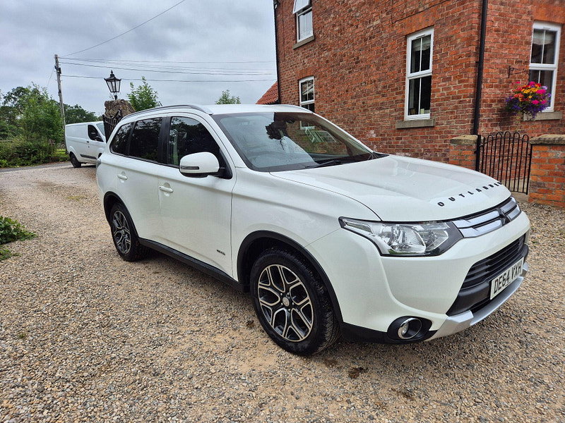 Mitsubishi Outlander 2.2 DI-D GX3 4WD Euro 5 (s/s) 5dr 5dr Manual 2026