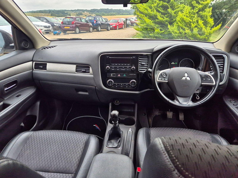 Mitsubishi Outlander 2.2 DI-D GX3 4WD Euro 5 (s/s) 5dr 5dr Manual 2026