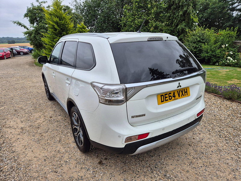 Mitsubishi Outlander 2.2 DI-D GX3 4WD Euro 5 (s/s) 5dr 5dr Manual 2026