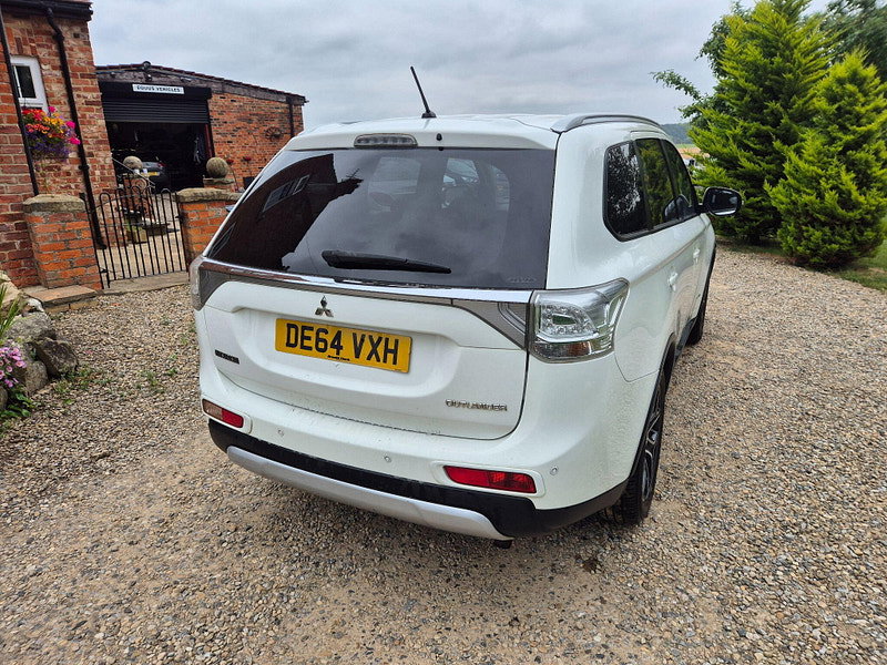 Mitsubishi Outlander 2.2 DI-D GX3 4WD Euro 5 (s/s) 5dr 5dr Manual 2026
