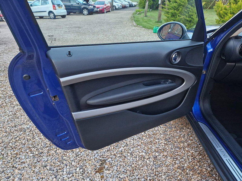 MINI Cooper 1.6 COOPER ALL4 3d 121 BHP 3dr Manual 2026