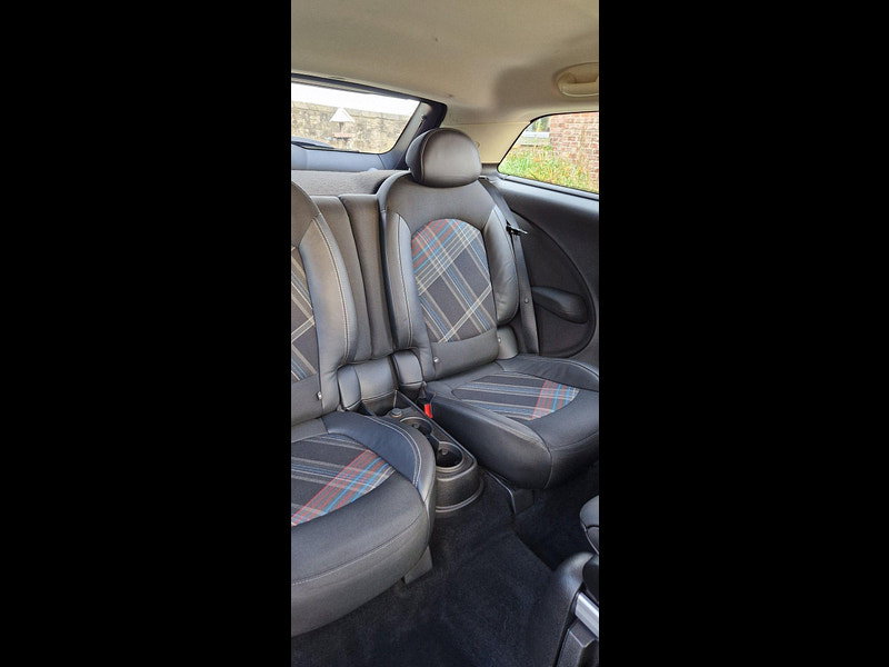 MINI Cooper 1.6 COOPER ALL4 3d 121 BHP 3dr Manual 2026