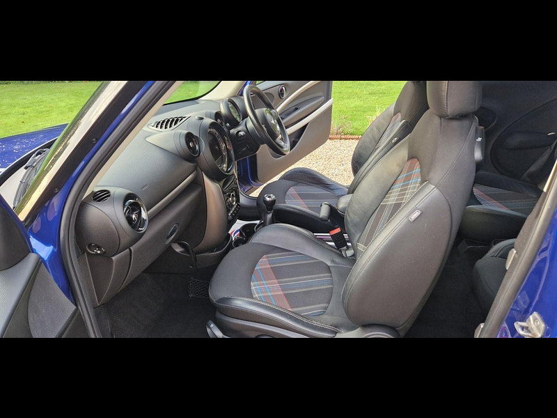 MINI Cooper 1.6 COOPER ALL4 3d 121 BHP 3dr Manual 2026