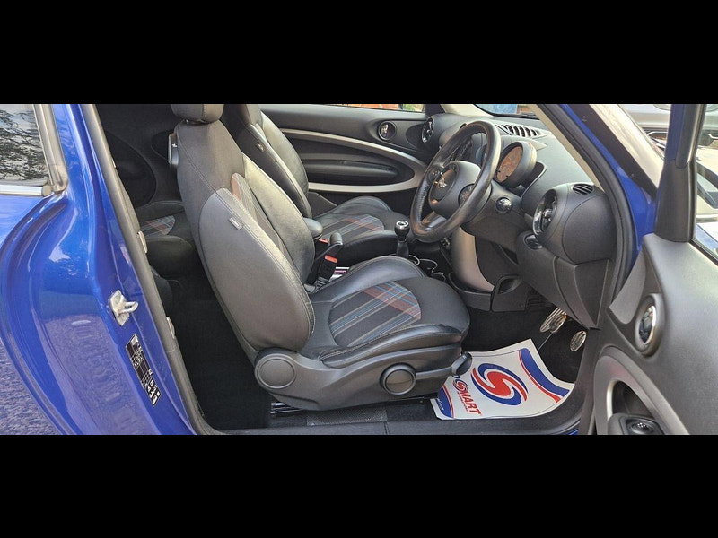 MINI Cooper 1.6 COOPER ALL4 3d 121 BHP 3dr Manual 2026