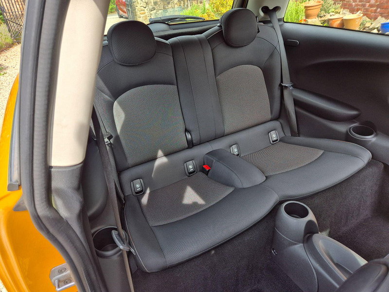 MINI Hatch 1.5 Cooper D Euro 6 (s/s) 3dr 3dr Manual 2026