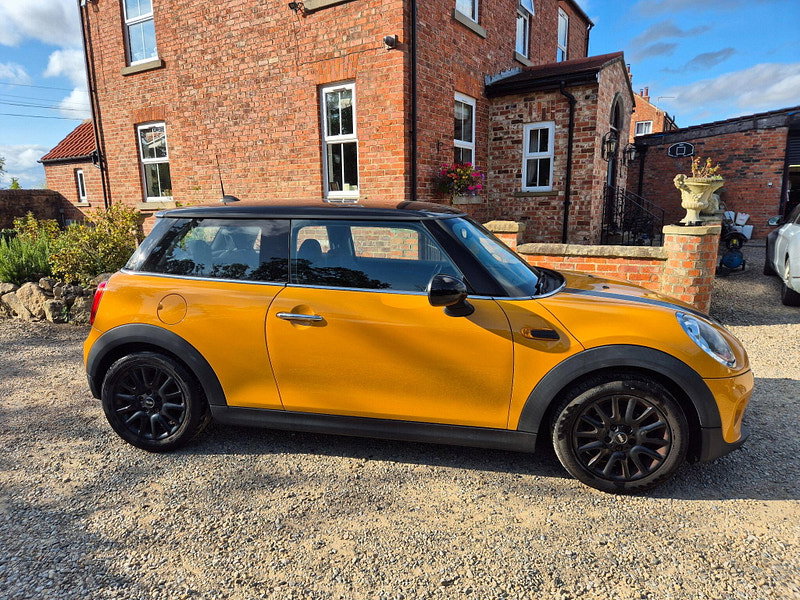 MINI Hatch 1.5 Cooper D Euro 6 (s/s) 3dr 3dr Manual 2026