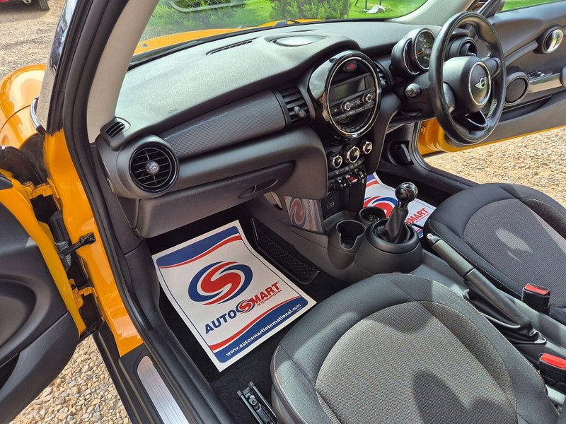 MINI Hatch 1.5 Cooper D Euro 6 (s/s) 3dr 3dr Manual 2026