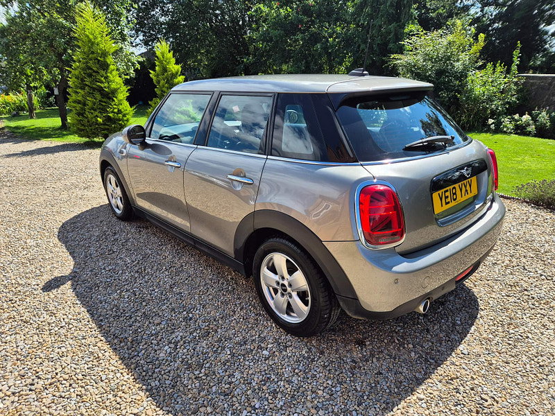 MINI Hatch 1.5 Cooper D Steptronic Euro 6 (s/s) 5dr 5dr Automatic 2026