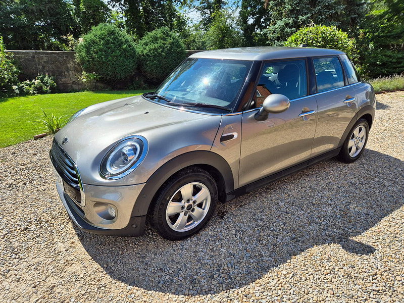 MINI Hatch 1.5 Cooper D Steptronic Euro 6 (s/s) 5dr 5dr Automatic 2026