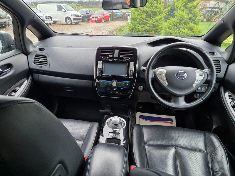 Nissan Leaf 24kWh Tekna Auto 5dr 5dr Automatic 2026