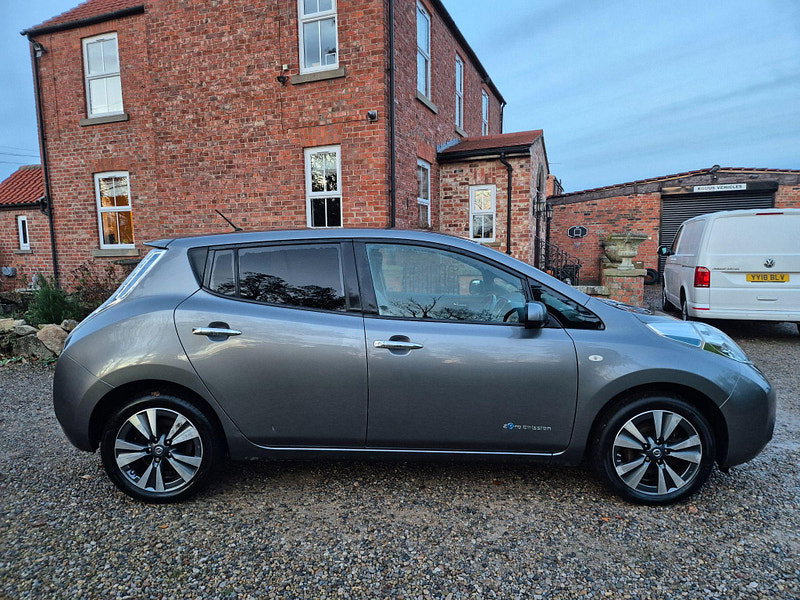 Nissan Leaf 24kWh Tekna Auto 5dr 5dr Automatic 2026