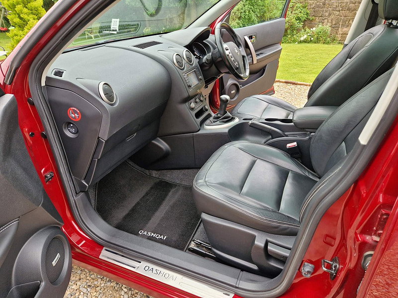 Nissan Qashqai 1.6 Tekna 2WD Euro 5 5dr 5dr Manual 2026