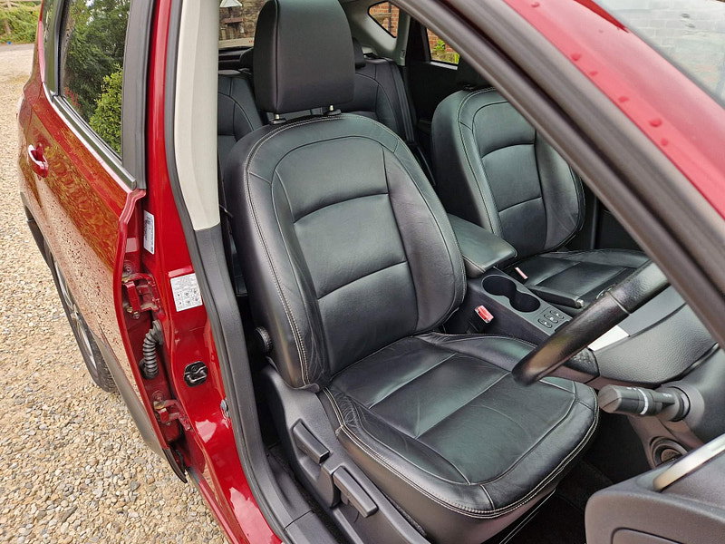 Nissan Qashqai 1.6 Tekna 2WD Euro 5 5dr 5dr Manual 2026