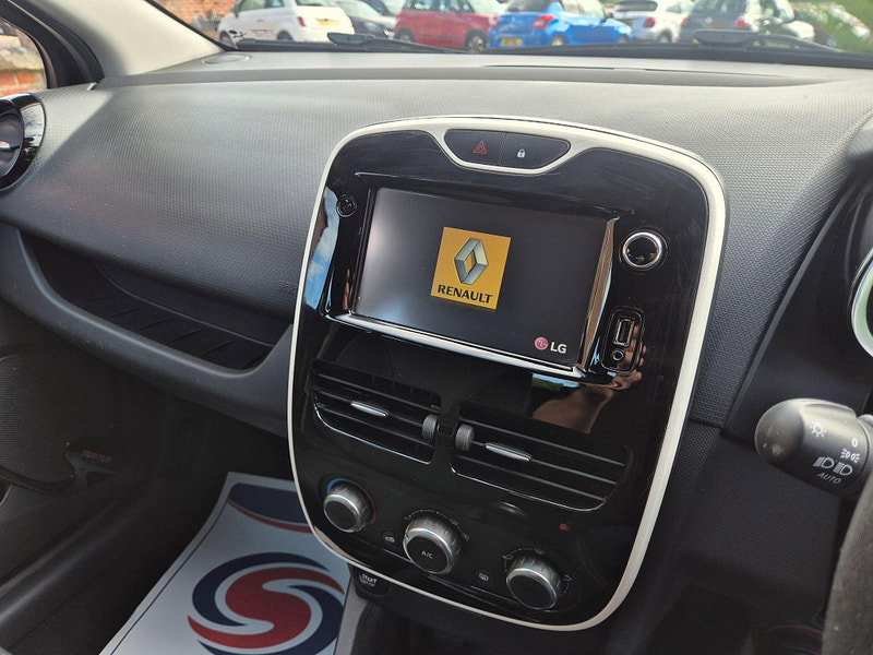 Renault Clio 1.2 16V Dynamique MediaNav Euro 5 5dr 5dr Manual 2026