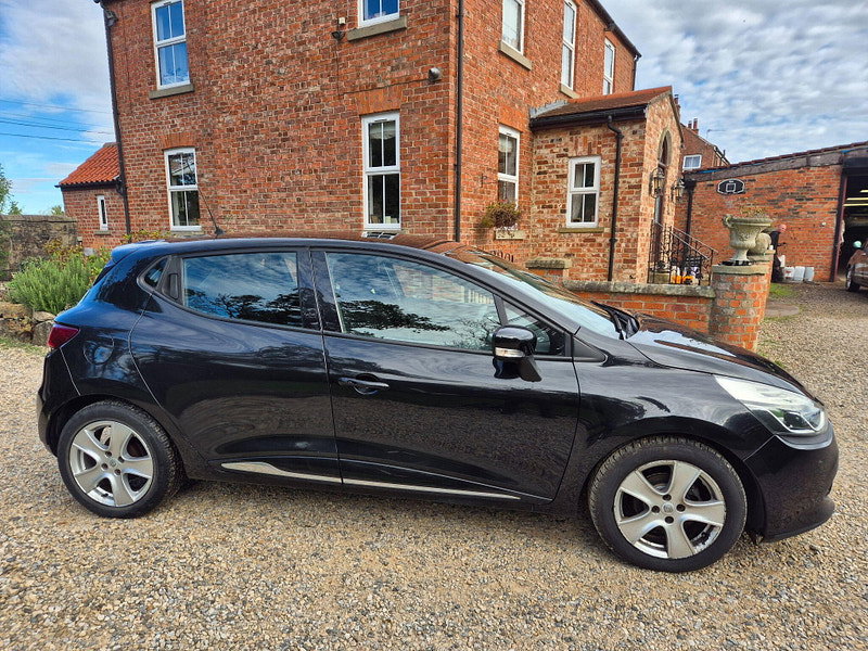 Renault Clio 1.2 16V Dynamique MediaNav Euro 5 5dr 5dr Manual 2026