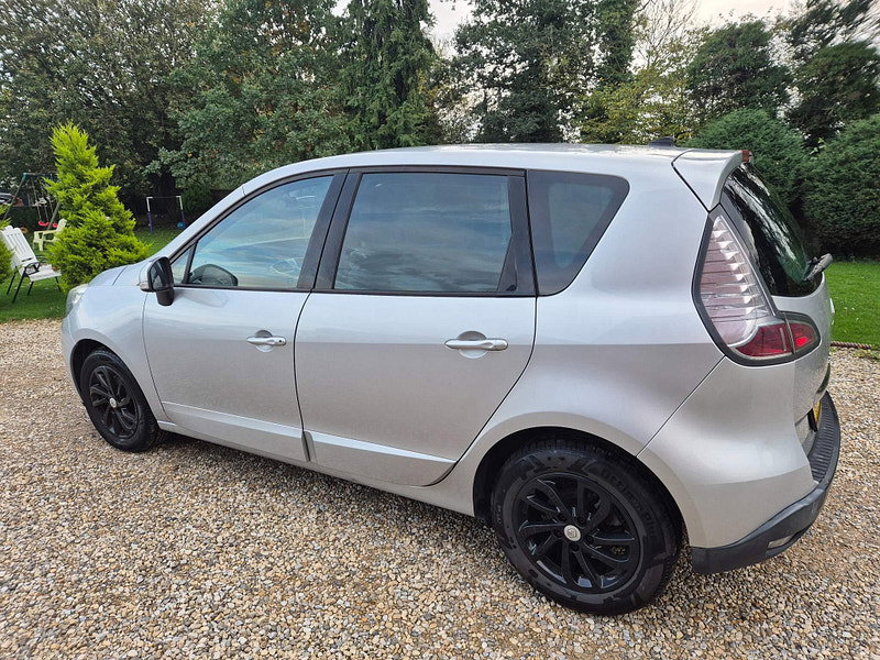 Renault Scenic 1.5 dCi Dynamique TomTom EDC Euro 5 5dr 5dr Automatic 2026