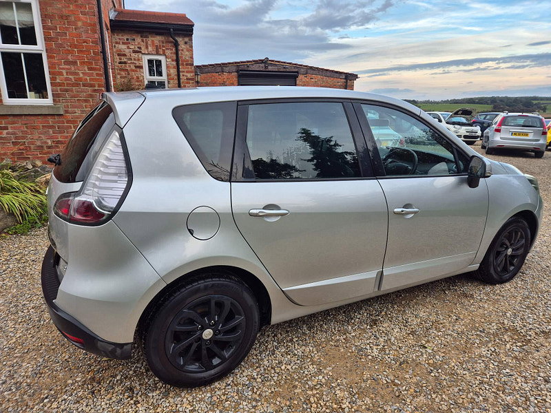 Renault Scenic 1.5 dCi Dynamique TomTom EDC Euro 5 5dr 5dr Automatic 2026