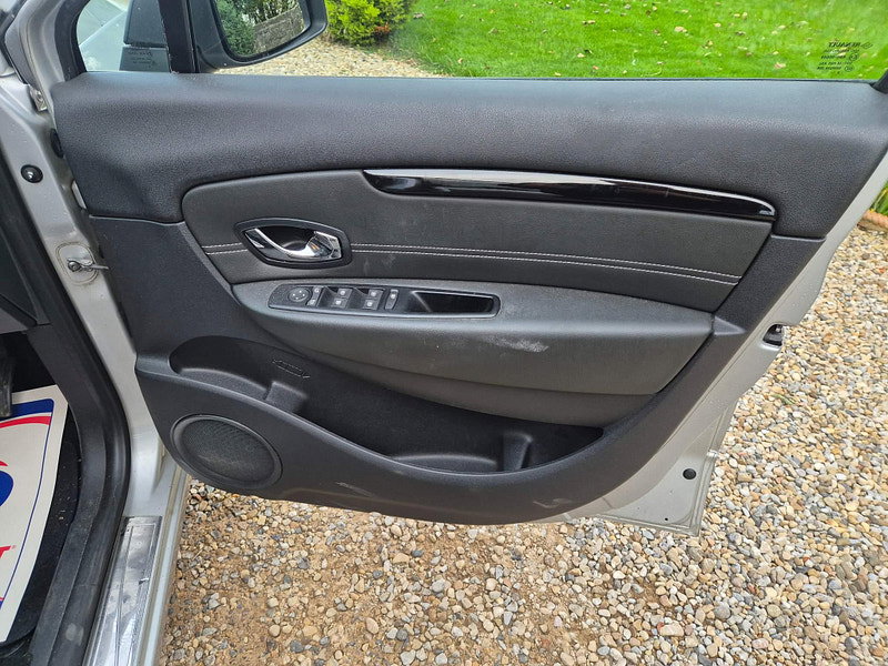 Renault Scenic 1.5 dCi Dynamique TomTom EDC Euro 5 5dr 5dr Automatic 2026