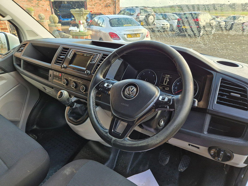 Volkswagen Transporter 2.0 TDI T28 BlueMotion Tech Highline FWD SWB Euro 6 (s/s) 5dr 5dr Manual 2026