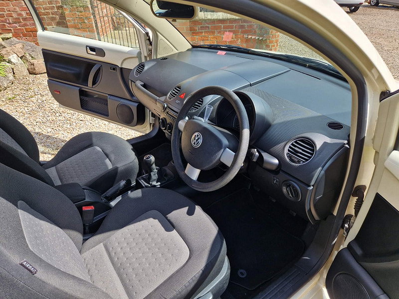 Volkswagen Beetle 1.6 Euro 4 3dr 3dr Manual 2026
