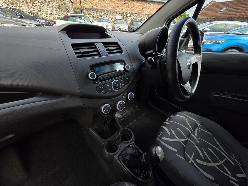 Chevrolet Spark 1.0i LS Hatchback 5dr Petrol Manual Euro 5 (Non a/c) (68 ps) 5dr Manual 2026